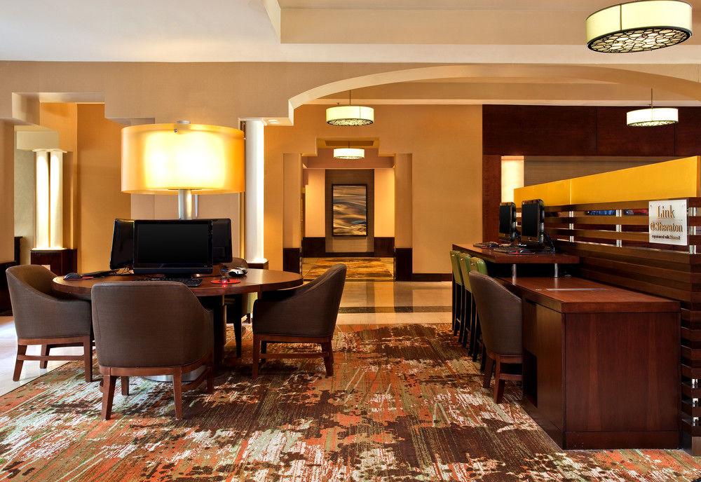 Sheraton Suites Old Town Alexandria Exterior photo